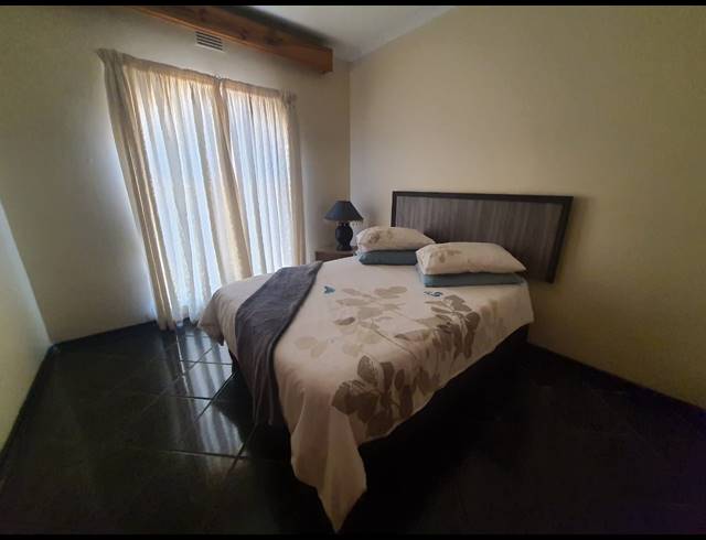 3 BEDROOM HOUSE FOR SALE IN VANDERBIJLPARK SE 6